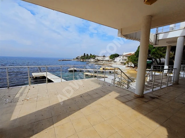 Triplex summer house with private pier facing the sea in BAYRAMOĞLU
