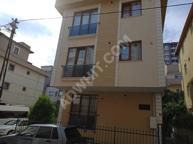 İÇERENKÖY'DE METRO DURAĞINA KOMŞU TERASLI 2+1 DUBLEKS görsel 1