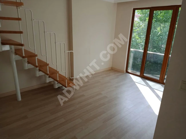 İÇERENKÖY'DE METRO DURAĞINA KOMŞU TERASLI 2+1 DUBLEKS görsel 7