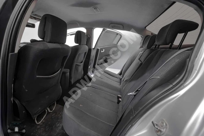 RENAULT MEGANE diesel manual car with installment options