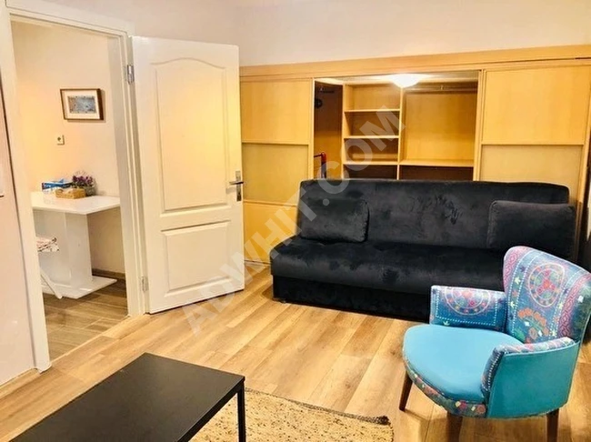 Cihangir'de Tam Göbekte Tamamı Yenilenmiş Sıfır Konumda (2)ad.Klimalı Kombili Süper Bahçe Katı