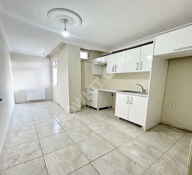 İstanbul'da yeni metro projesine yakın bir daire, çok cazip bir fiyata satılıktır.