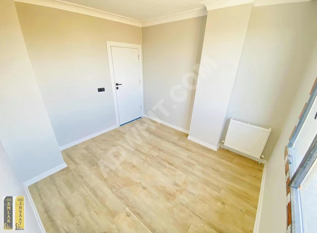 *ARA KAT'TA ASANSÖRLÜ BALKONLU İSKANLI LÜX KİRALIK DAİRE*