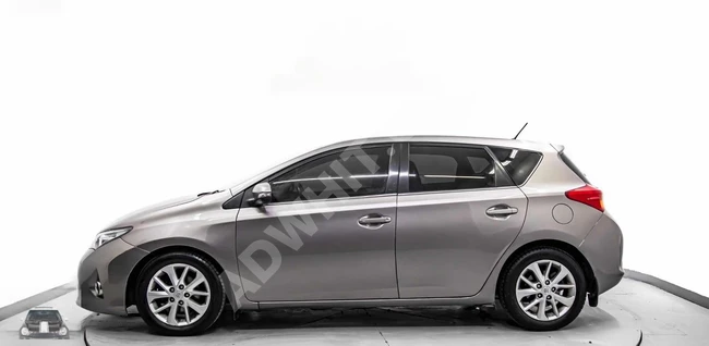 TOYOTA AURIS diesel manual car with installment options