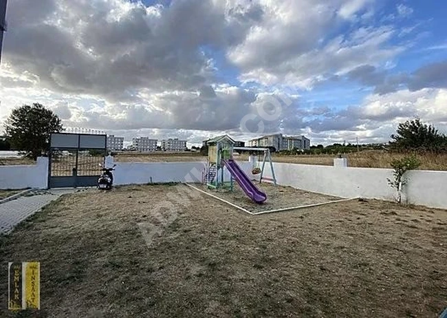 ASANSÖRLÜ EBEVEYN BANYOLU OTOPARKLI ÇOCUK OYUN PARKI