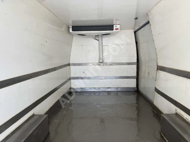 FORD TRANSIT 350 L refrigerated van, 2011 model, in good condition and regularly maintained.