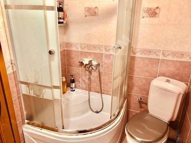 An apartment (2+1) with an area of (100) square meters in Cihangir Firuzağa, very close to public transportation, with a balcony, bright, equipped with central heating and air conditioning.