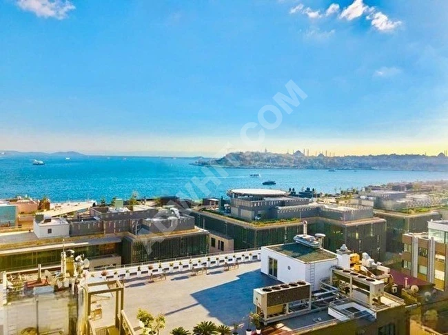 Cihangirde Panaromik  Muhteşem Deniz Manzaralı Çok Aydınlık Kombili  Kupon Daire (2+1)(95)m2