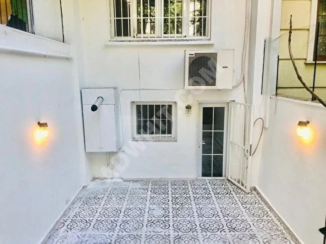 Cihangirde Tam Merkezde Yenilenmiş Sıfır Konumda Süper Bahçeli Dubleks Kombili Klimalı (2+1)(150)m2