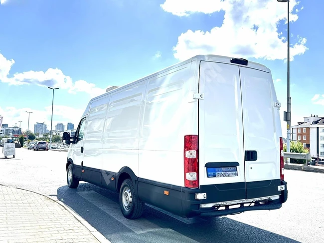 AZİZ'DEN 2014 MODEL İVECO DAİLY 17M3 FRİGOFRİK PANELVAN