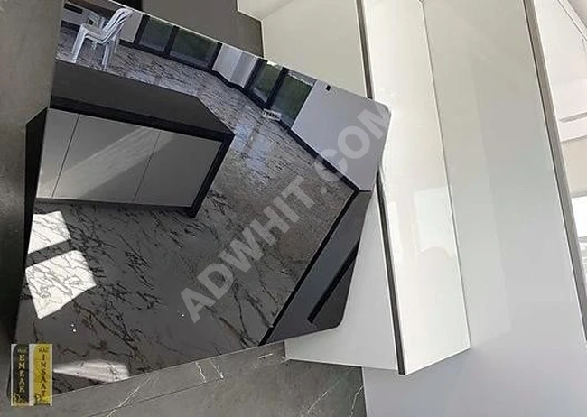 *KÖŞE BAŞI ÖZEL MİMARİ & TASARIMIYLA MÜSTAKİL HAVUZLU OTOPARKLI*