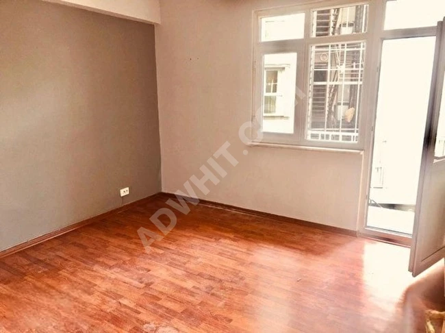 Cihangir Firüzağada Merkeze Yakın Konumda Balkonlu Aydınlık Bakımlı Kombili Daire (2+1)100m2 Daire