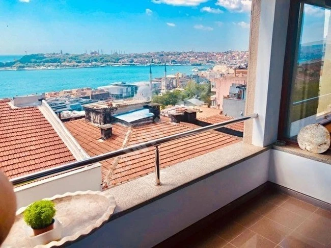 Cihangirde Muhteşem Deniz Manzaralı Asansörlü Süper Merkezi Lokasyonda (2)Balkonlu (3+1)(185 m2)