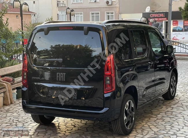 سيارة FİAT DOBLO جديد الهيكل، سقف زجاجي، شاشة عدادات رقمية، فول اوبشن