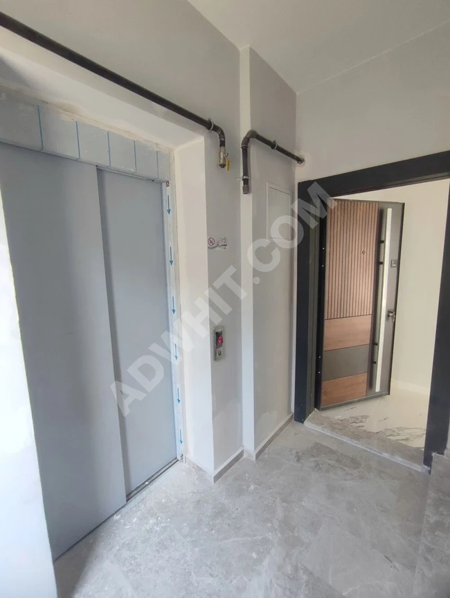 YENİ'DEN ESENKENT BARJYOLU CAD.CEPHE 90m2 SIFIR TERS DUBLEKS 2+1