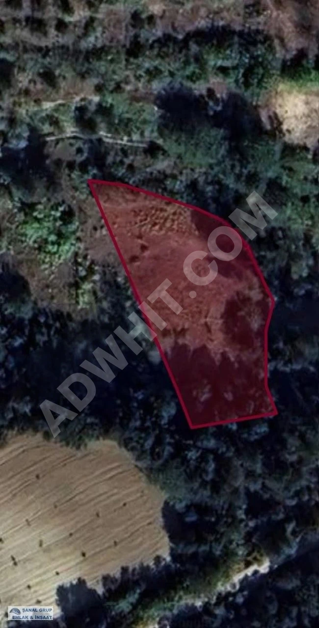 قطعة أرض مستعجلة للبيع ، مناسبة للاستثمار.