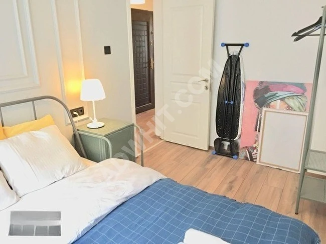 Cihangir'de Emsalsiz Süper Deniz Manzaralı Süper Balkonlu Kombili (2) Banyolu (2+1)(100 m2)Daire