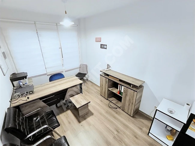 ÜSKÜDAR MERKEZİ BÖLGEDE HALK CADDESİ ÜZERİNDE SATILIK İŞ YERİ