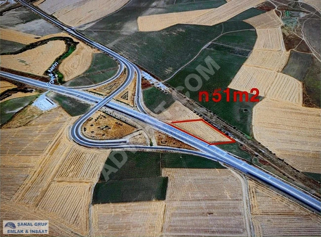 أرض زراعية مساحتها 5151 متر مربع في TEKİRDAĞ MURATLI بالقرب من منطقة تنظيم الصناعات، ولها سند ملكية منفصل.