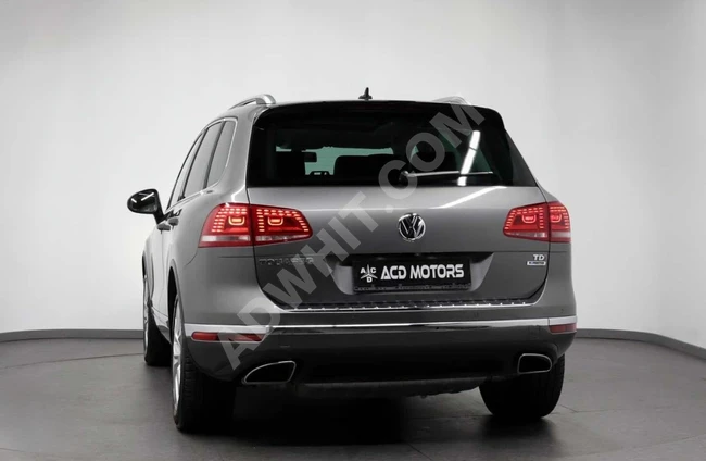 VW TOUAREG car, model 2016, 3.0 diesel, seats with memory function + panoramic glass roof