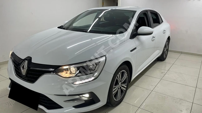 RENAULT MEGANE 1.3 TOUCH car, model 2023, automatic, VAT 20%.