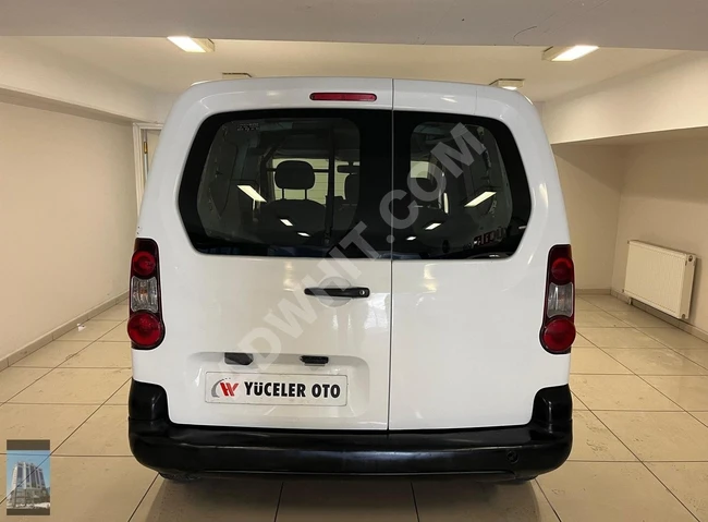 CITROEN BERLINGO 1.6 HDI X car, model 2014, with air conditioning and 20% value-added tax.