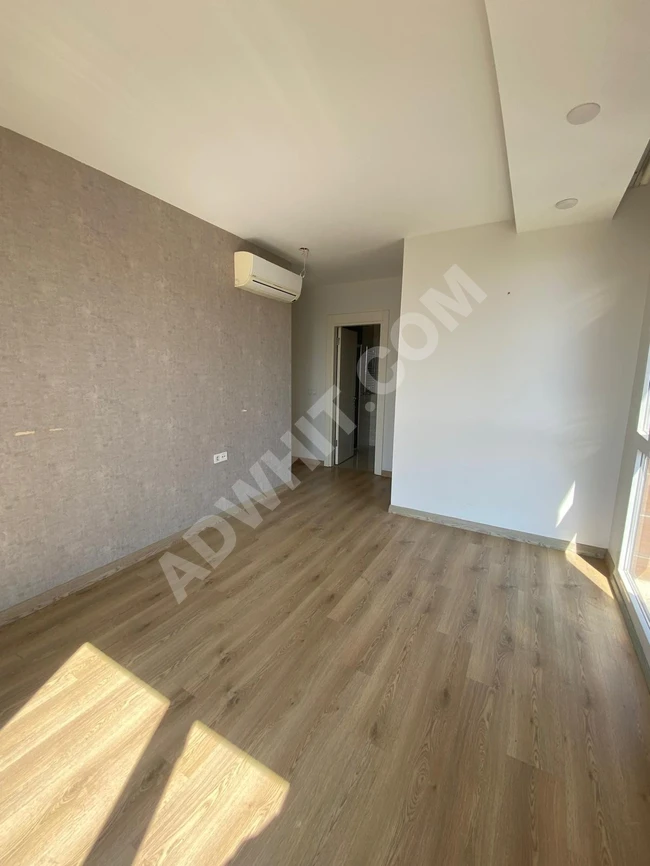 شقة 4+1 فارغة للايجار السنوي - صالحة لتثبيت النفوس 