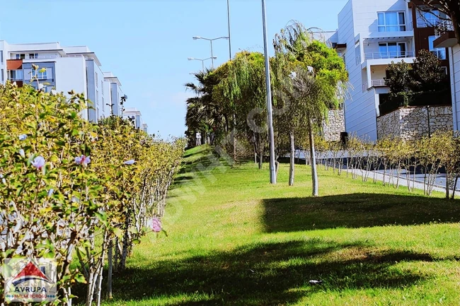 SELİMPAŞA EMLAK KONUT SİTESİNDE 195 M2+100 M2 TERASLI LÜKS DAİRE