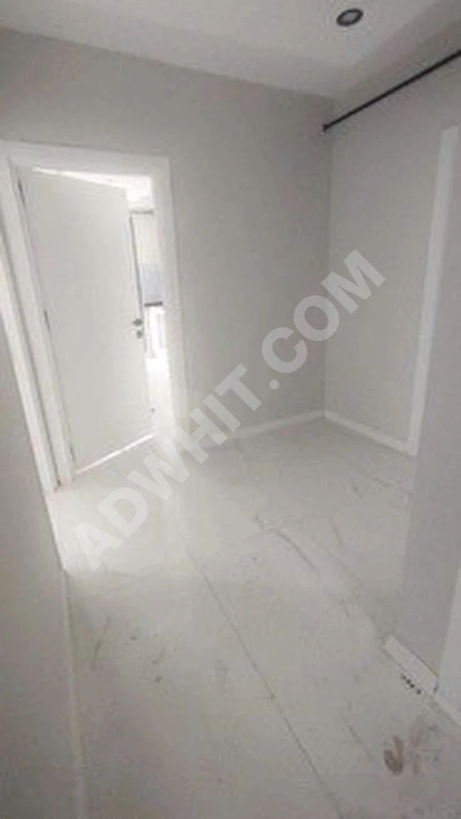 شقة جديدة جاهزة للسكن 2+1 طابق أرضي مع حديقة للبيع في مركز Beylikdüzü Gürpınar