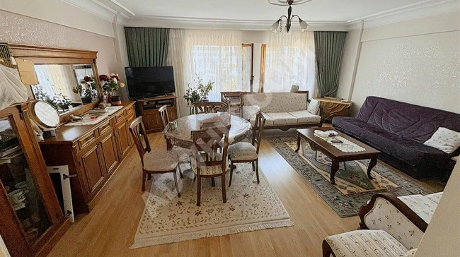 ÜSKÜDAR AHMEDİYEDE OTOPARKLI 3+1 125M2 4.ARA KAT SATILIK KONUT