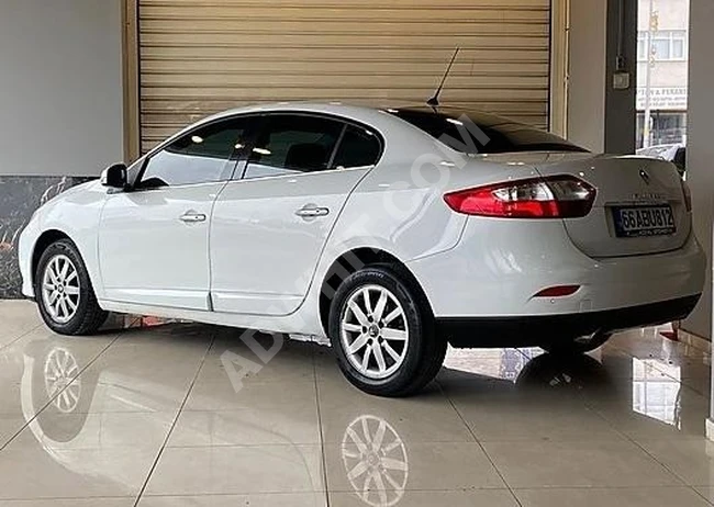 RENAULT FLUENCE 1.5DCI TOUCH PLUS car, 2013 model, automatic.