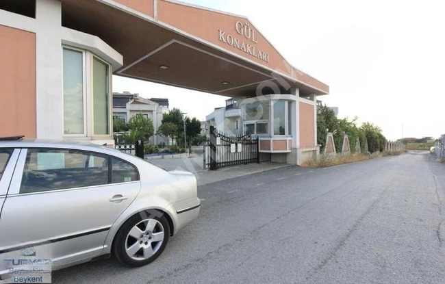 WEN KADEM'DEN GÜL KONAKLARINDA 3 KATLI EŞYALI KİRALIK VİLLA