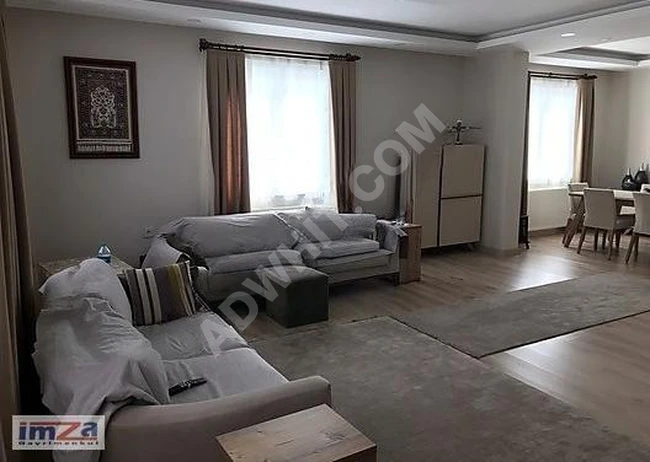 MERKZİ KONUMDA KISA KATLI BİNADA TADİLATLI 4+2 DUBLEKS DAİRE