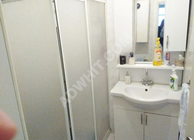 Kelepir !!yenibosna 2+1 1,kat Krediyeuygun Daire Mülk Sahibi Oturmaktadır