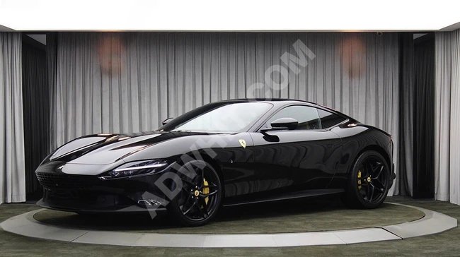 FERRARI ROMA 3.9 V8 car, 2023 model, with 620 horsepower, carbon ceramic, no defects.