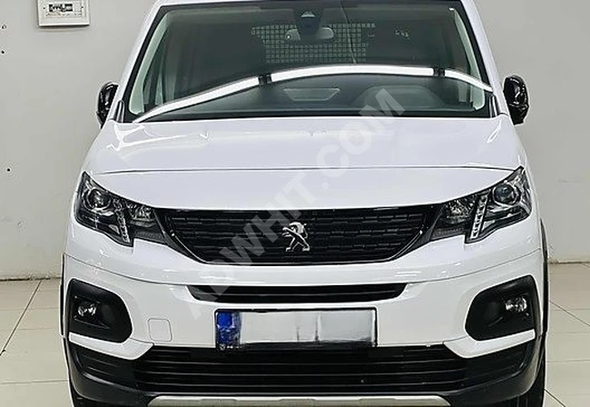 ميني فان PEUGEOT_RIFTER_1.5_BLUEHDİ_GT موديل 2023 - كامل الإكسسوارات بدون حوادث 55 ألف كم