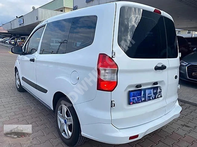 ميني فان FORD TRANSIT COURIER ب 6 سرعات