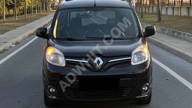 ميني فان KANGO موديل 2014، %60 دفعة أولى، والباقي أقساط باليد حتى 12 شهرًا.