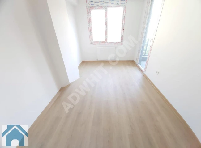 DEGERLİ EMLAK'TAN ÜSKÜDAR'DA CADDE ÜZERİNDE KAPALI OTOPARKLI