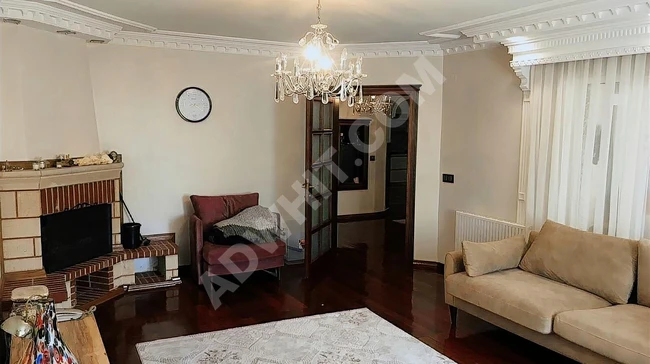 BAŞAKŞEHİR 4 ETAP 1 KISIMDA 350M2 90M2 BAHÇELİ YAPILI VİLLA BOŞ