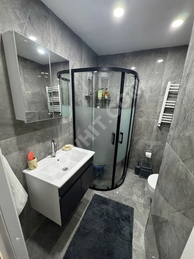 شقة 2+1 للبيع مع تراس بمساحة 40 متر مربع في حي FATİH