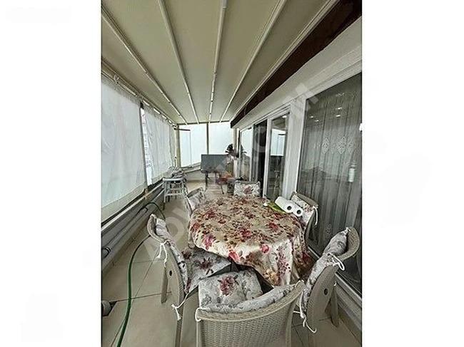 ÜSKÜDAR MERKEZDE GENÇ BİNADA 4+1 SATILIK DUBLEX DAİRE