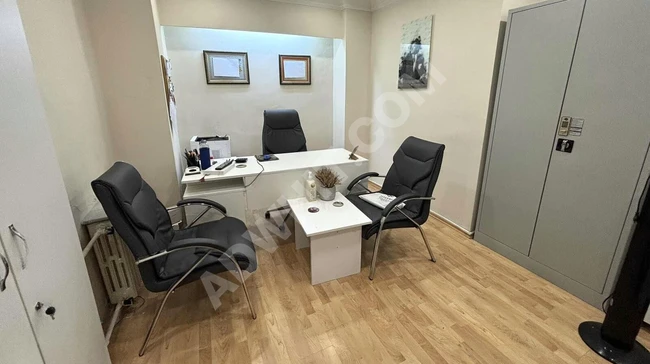 BAKIRKÖY İSTANBUL CADDESİ ÜZERİNDE İŞ HANINDA 15 M2 SATILIK OFİS