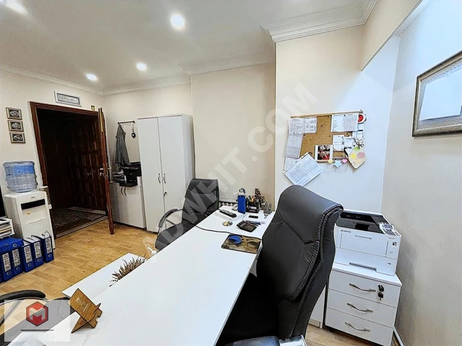 BAKIRKÖY İSTANBUL CADDESİ ÜZERİNDE İŞ HANINDA 15 M2 SATILIK OFİS