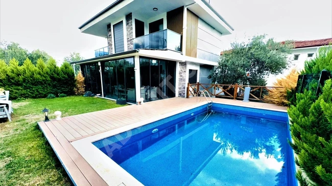 Güre'de 3+1 Havuzlu Full Eşyalı Lüx Satılık Villa