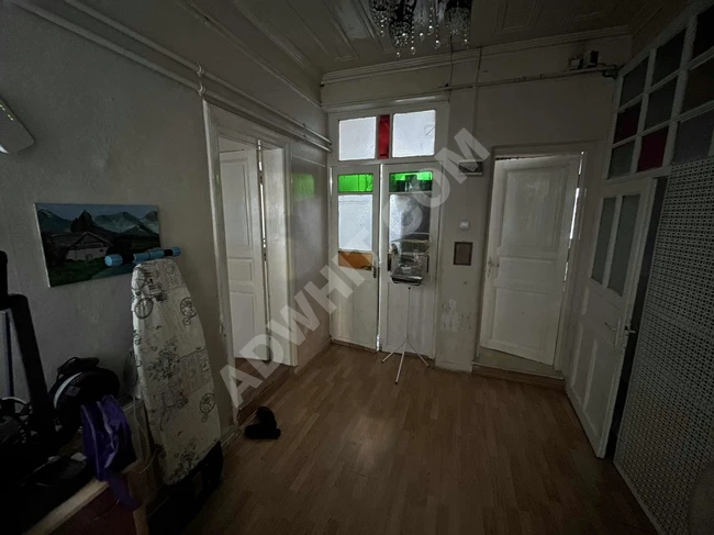 FATİH YEDİKULEDE 5+3 BAHÇE KULLANIMLI MÜSTAKİL EV