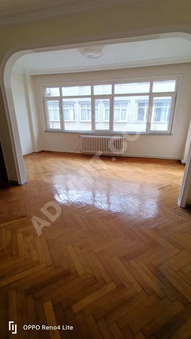 Emlak center'dan Fatih çapa merkez'de kiralık 2+1 salon daire