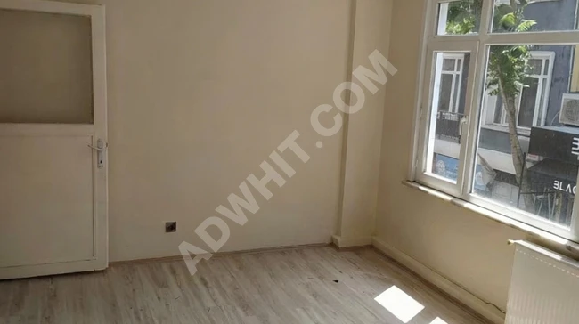 BEŞİKTAŞ MEYDAN 2+1 BOŞ TEMİZ ULAŞIM VE ÜNV.LERE VE İSKELE YAKIN