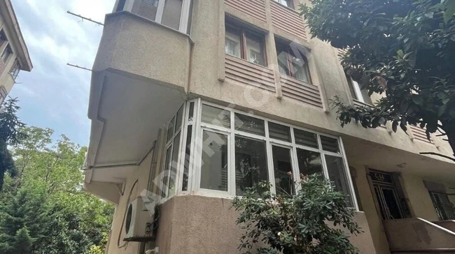 KARTALTEPE DE SİTE İÇERSİNDE FULL TADILATLI 3+1 KÖŞE DAİRE