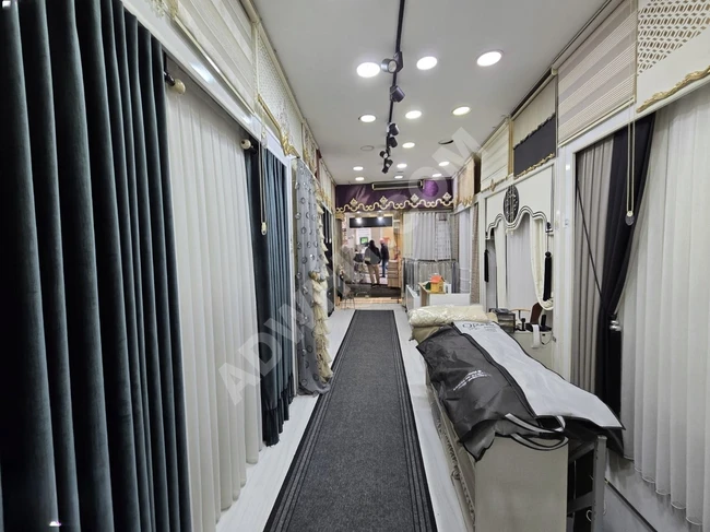 محل من طابقين بمساحة 140 متر مربع معروض للتنازل كفراغ. في TAHTAKALE بشارع PERDECİLER